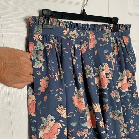 Floral Pleated Skirt By Forever 21 Contemporary Size L - Picture 4 of 8